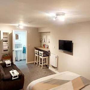 Bunny - Garden View & Free Parking Plumtree
