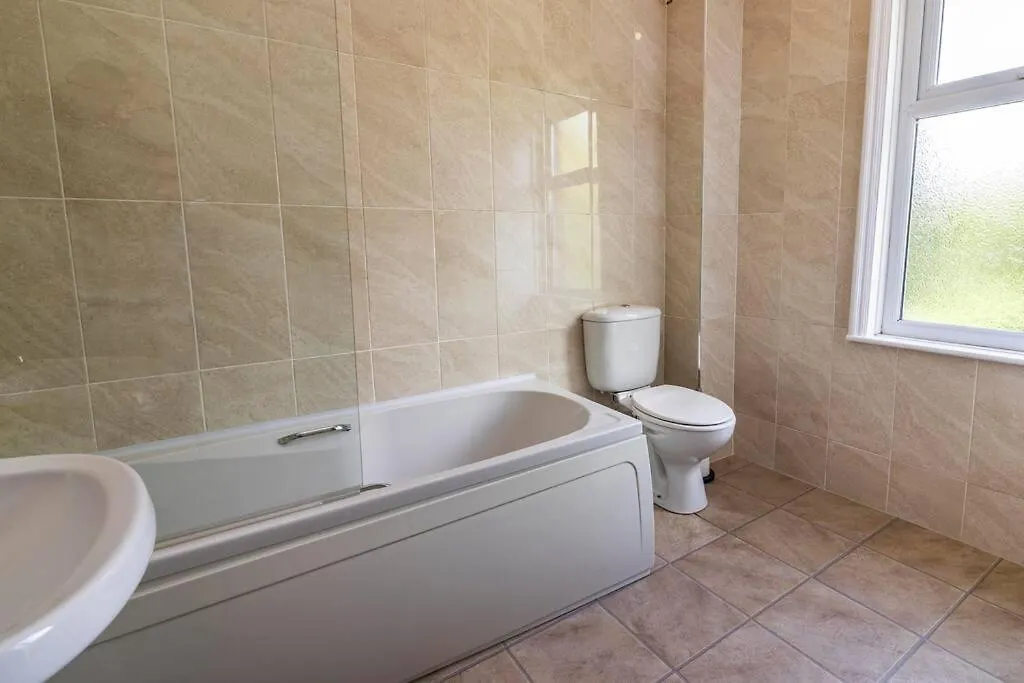 Holiday home Traditional Quiet Townhouse With Two Bedrooms And Private Garden Great For Airport Crew And Professionals Long Eaton